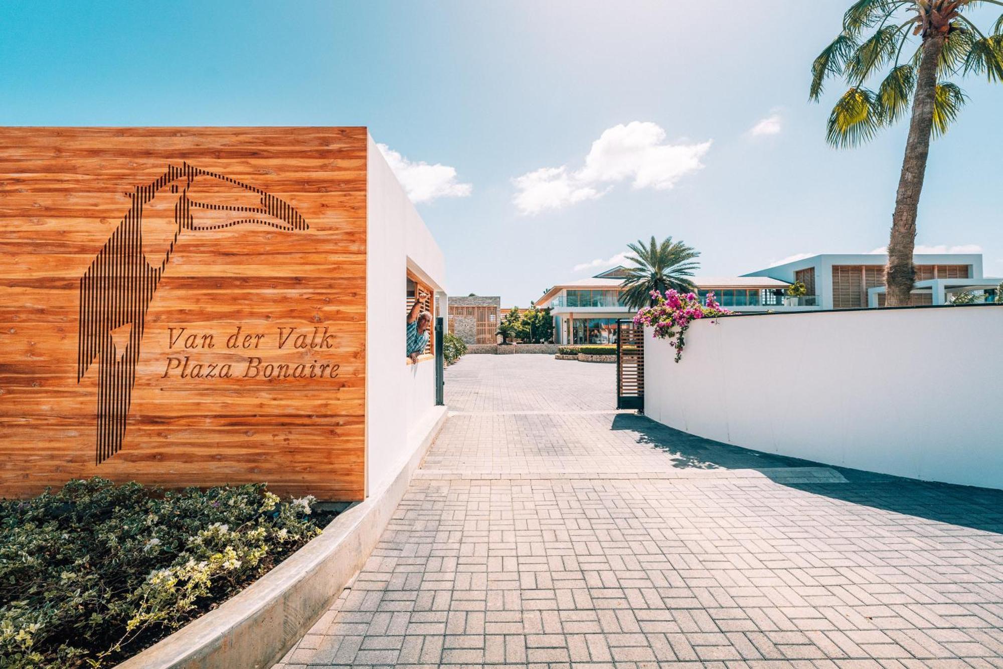 Van Der Valk Plaza Beach & Dive Resort Bonaire Кралендейк Екстер'єр фото